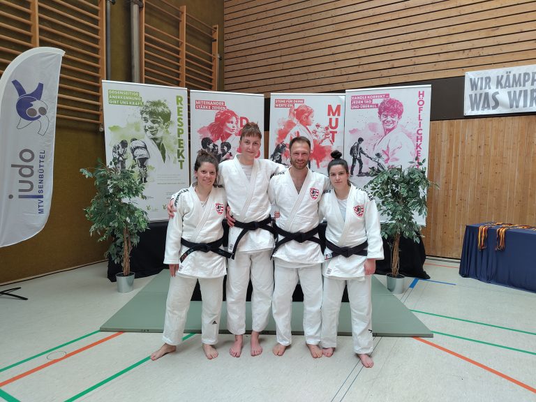 Read more about the article Tiger Cup in Visbek – Wertvolle Erfahrungen und einmal Bronze für den ATSV